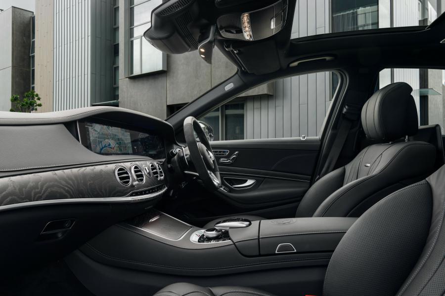 Интерьер Mercedes-AMG S63 4Matic+ Lang (V222) 2017 года  (AU) (фото 9 из 40)